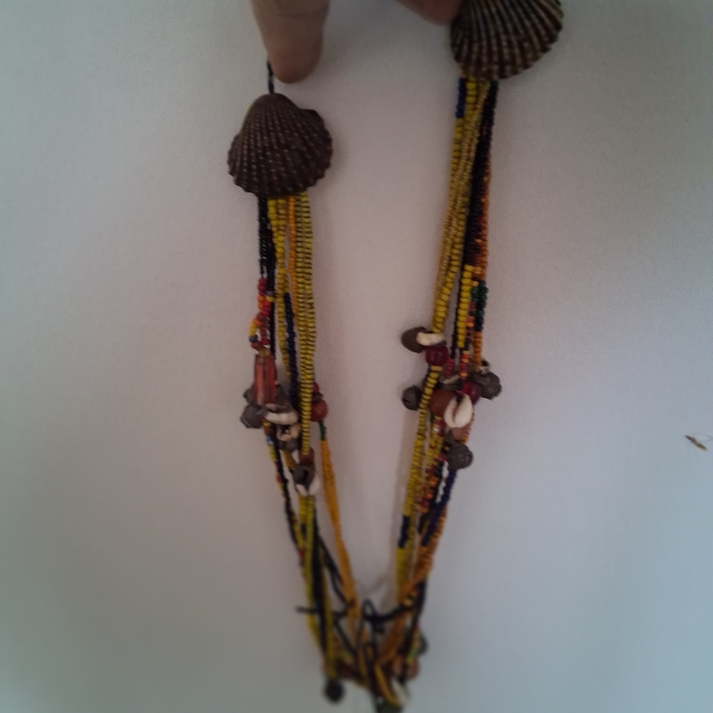 Ketchin Multicolor Beaded Shell Necklace - Picture 2 of 2